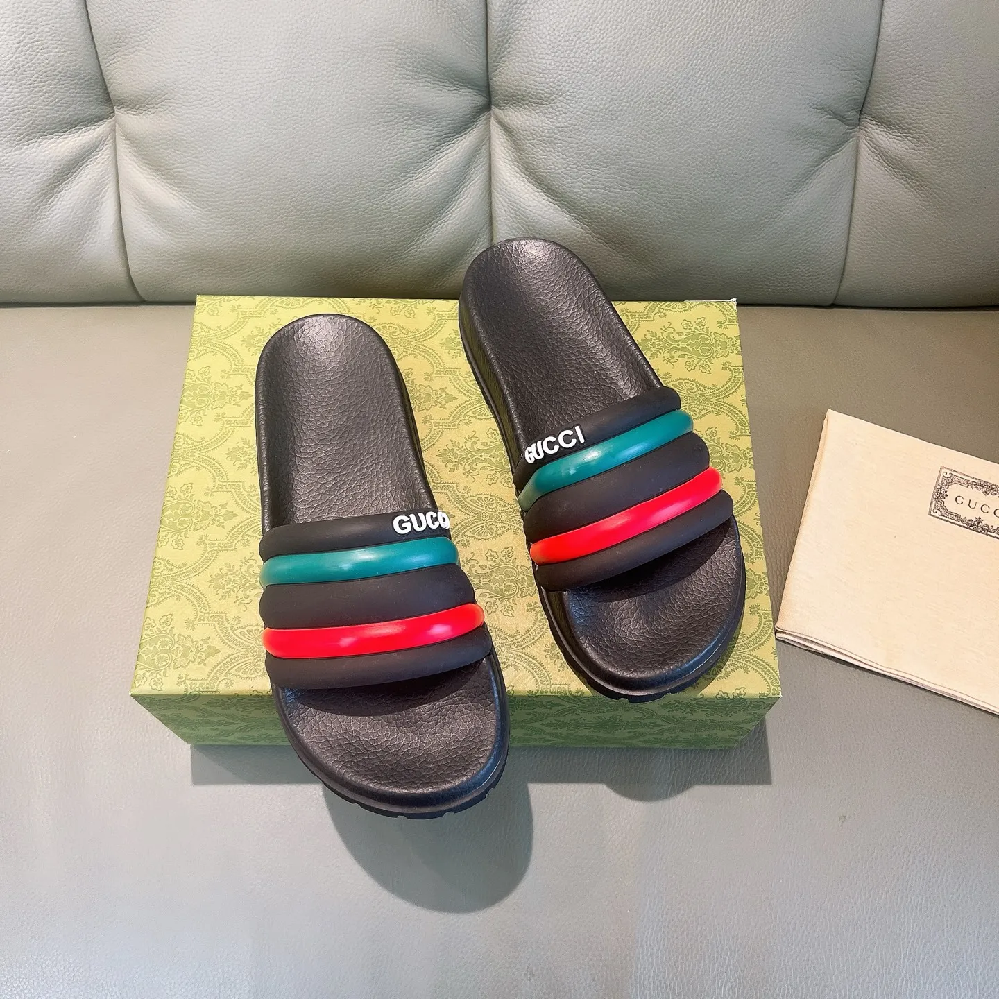 Men's Men's Shoes 130🐮🐮Gucci Gucci Slippers Gucci 2024 latest beach sandals slippers Original molding double G LOGO Original molding consistent Outsole: Men's Men's Shoes u double-layer outsole Size: 35-46